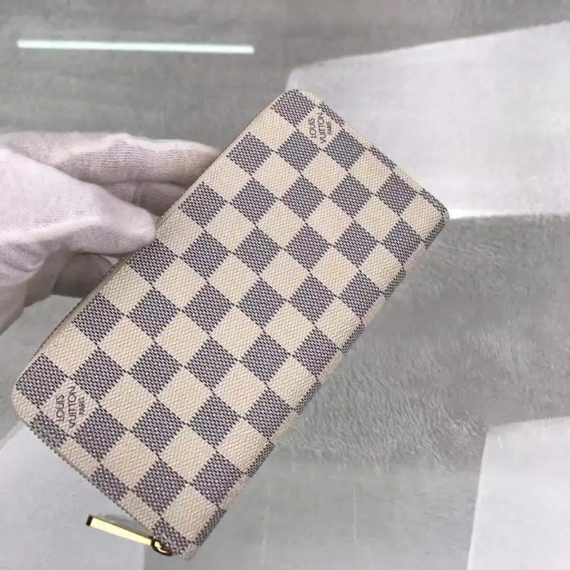 LV Bag 2204HT0031