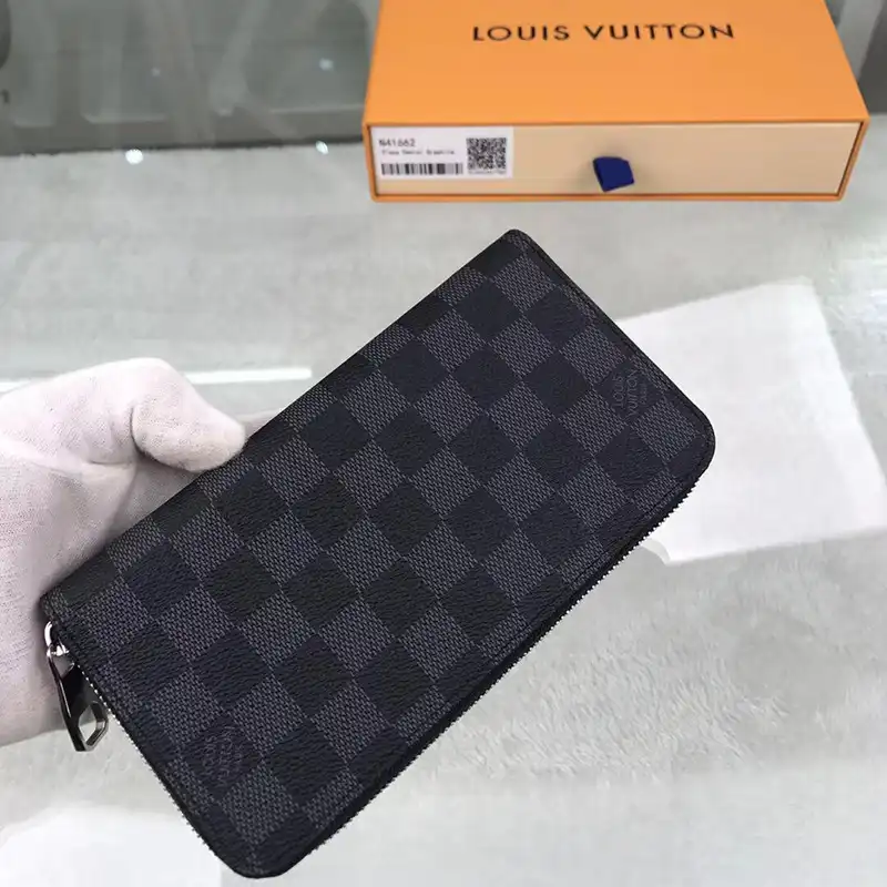 LV Bag 2204HT0032