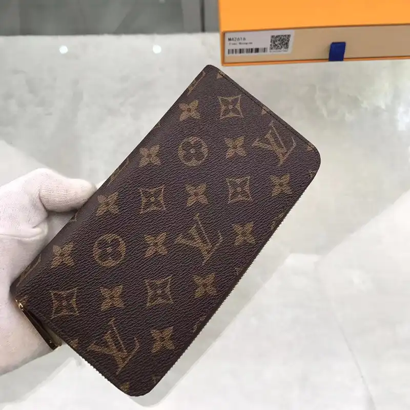 FASH LOUIS VUITTON Bag 2204HT0034