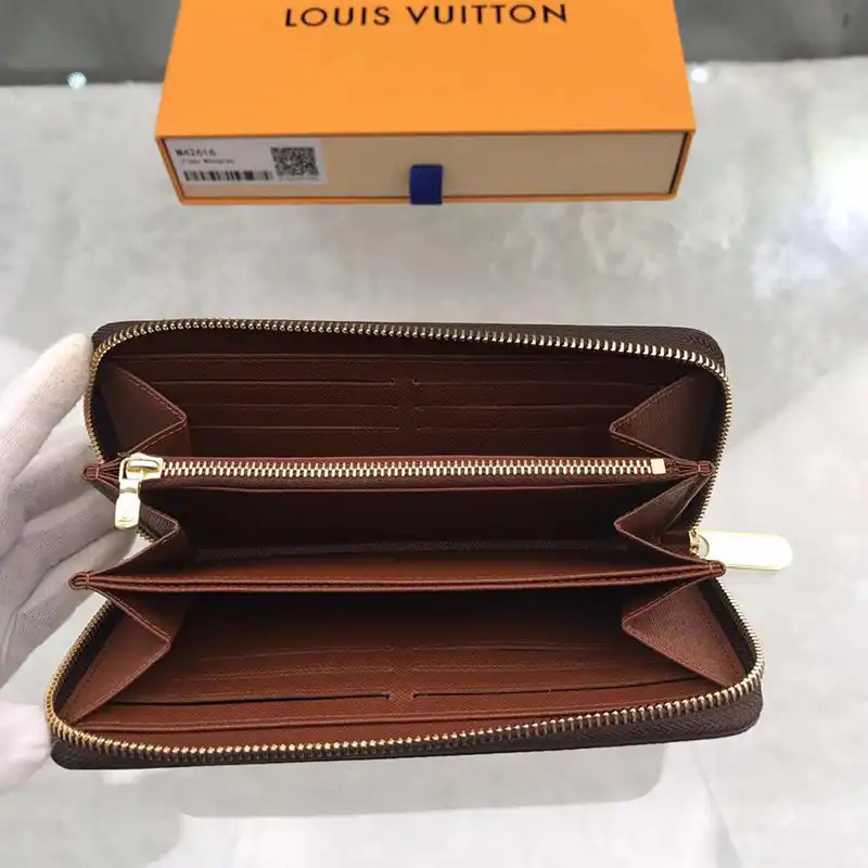 FASH LOUIS VUITTON Bag 2204HT0034