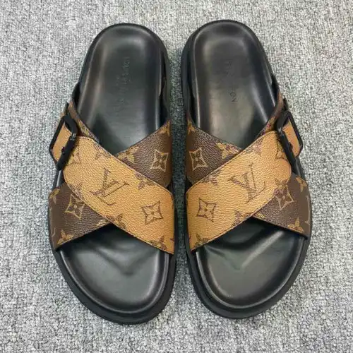 LV Shoes 2204PZ0003