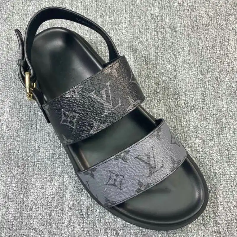 LV Shoes 2204PZ0009