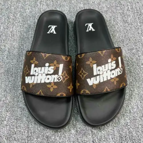 LV Shoes 2204PZ0020