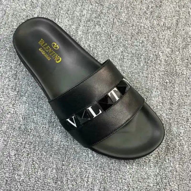 Valentino Shoes 2204PZ0041