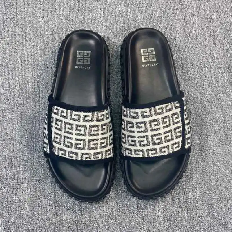 Gucci Shoes 2204PZ0063