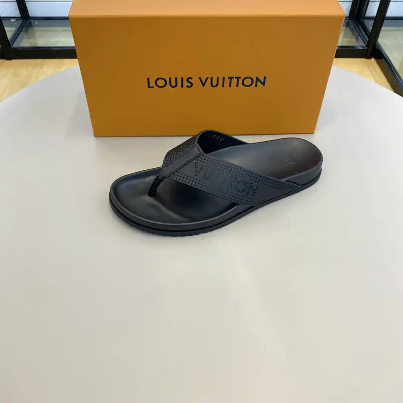 LV Shoes 2204PZ0149