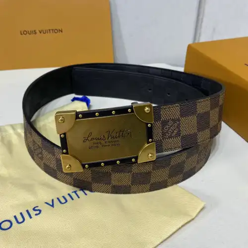 LV Belts 2204XA0005