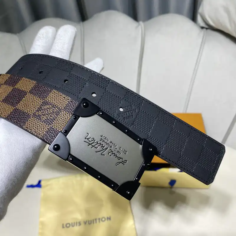 LV Belts 2204XA0006