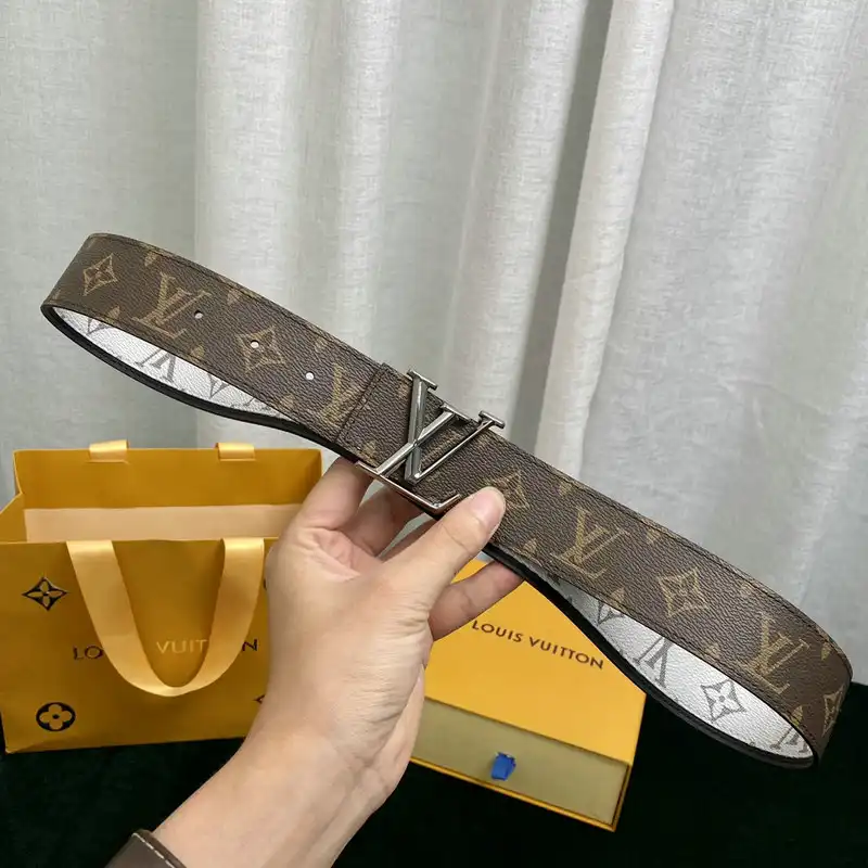 Official FashionRep LV Belts 2204XA0008