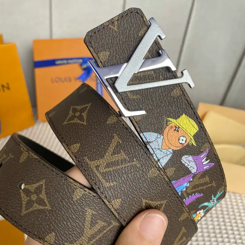 LV Belts 2204XA0025