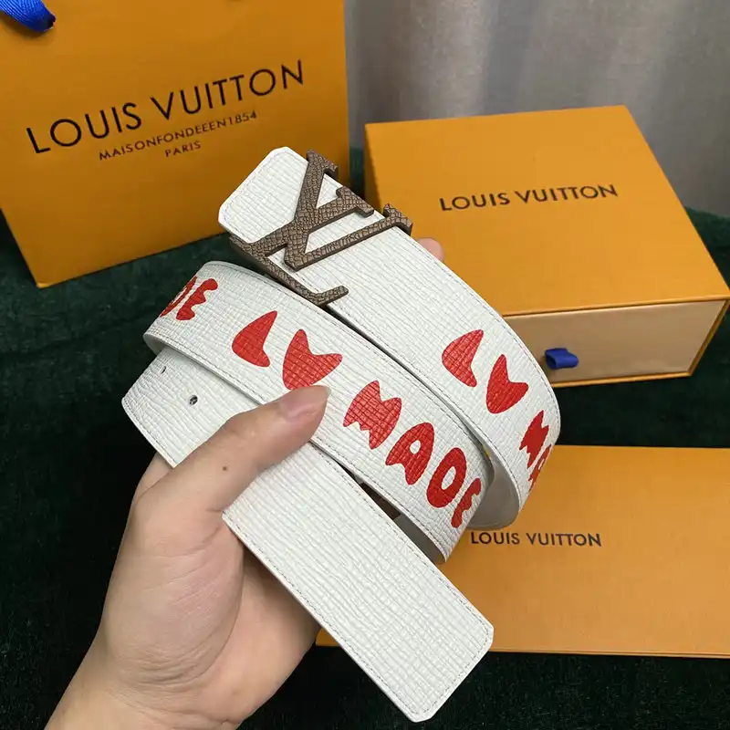 LV Belts 2204XA0046