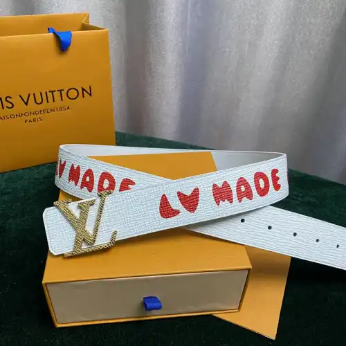 LV Belts 2204XA0047