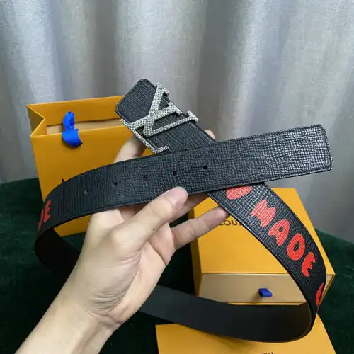 LV Belts 2204XA0049