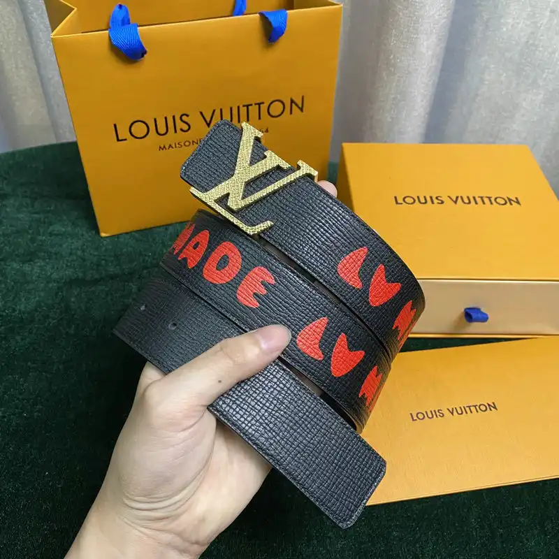 LV Belts 2204XA0050