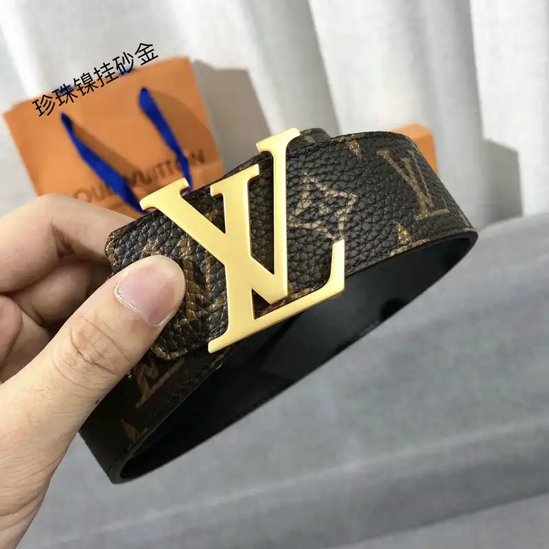 LV Belts 2204XA0067