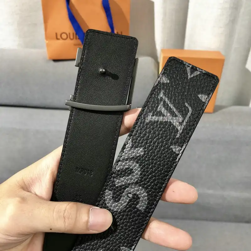 LV Belts 2204XA0068