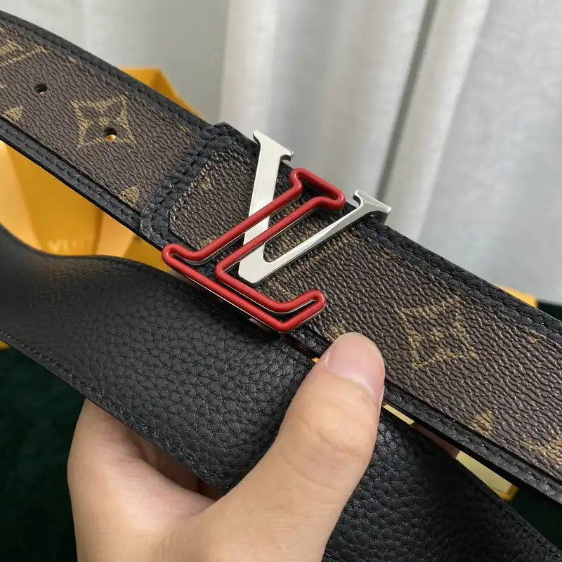 LV Belts 2204XA0073