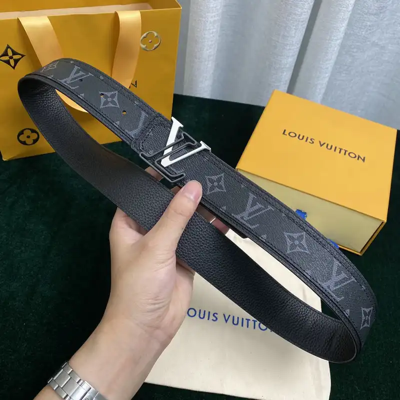 LV Belts 2204XA0074