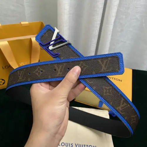 LV Belts 2204XA0075