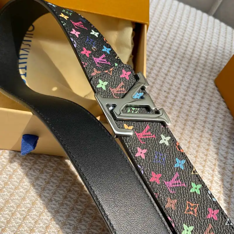 LV Belts 2204XA0076