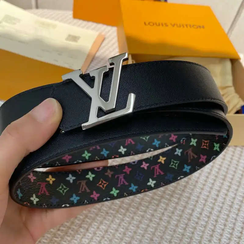 LV Belts 2204XA0076