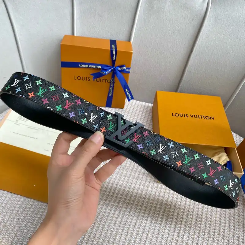 LV Belts 2204XA0077