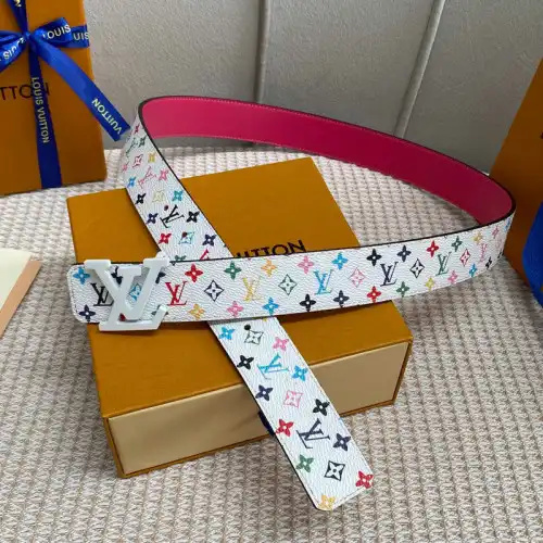 LV Belts 2204XA0079