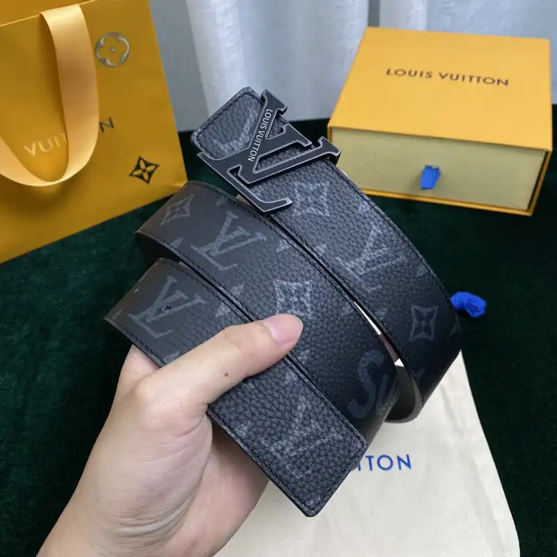 LV Belts 2204XA0101