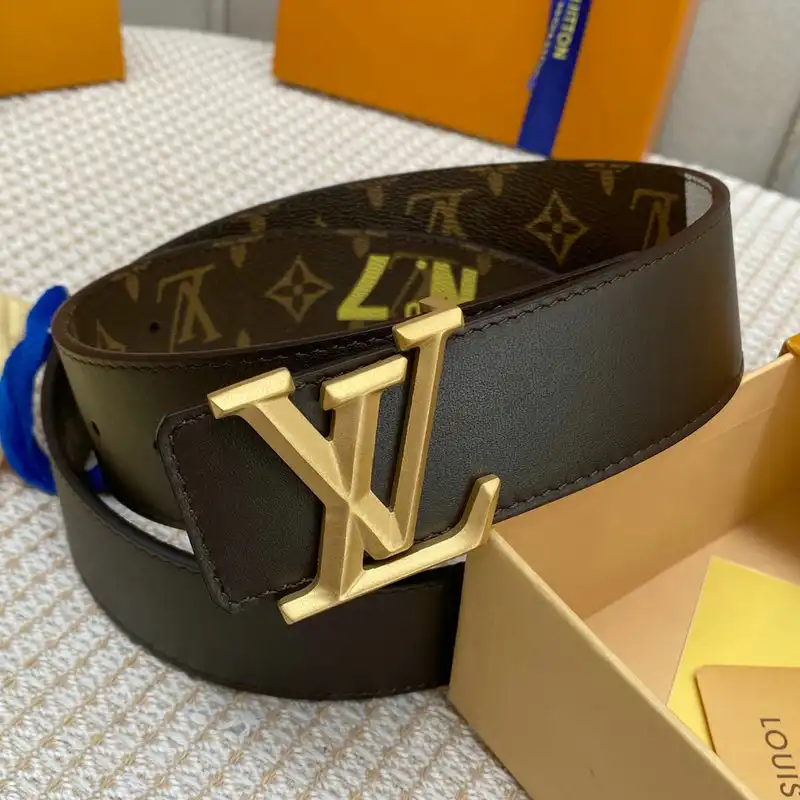 LV Belts 2204XA0127