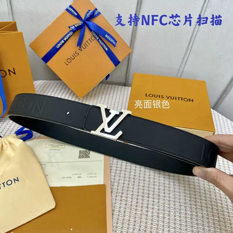 LV Belts 2204XA0136