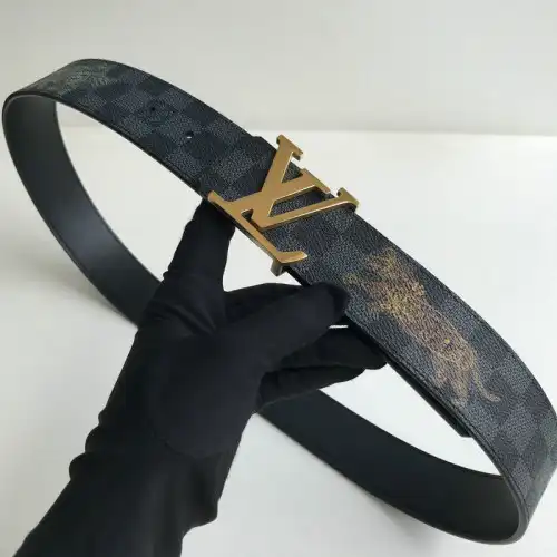 LV Belts 2204XA0167