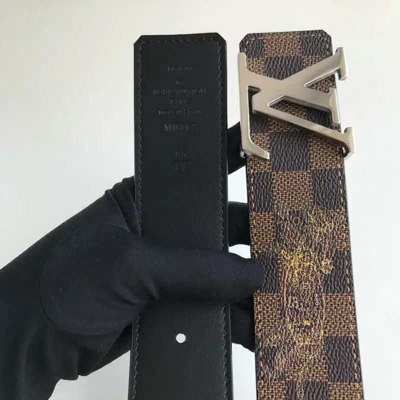 LV Belts 2204XA0168