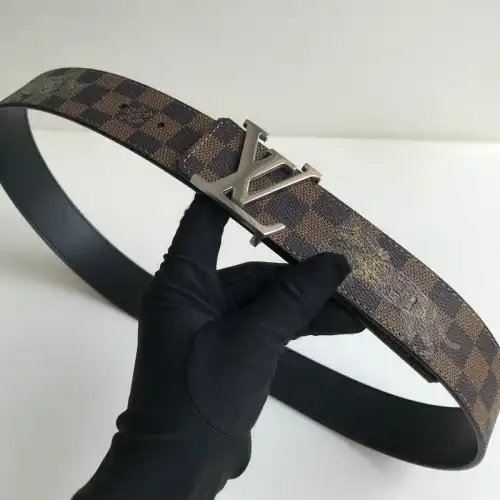 LV Belts 2204XA0168