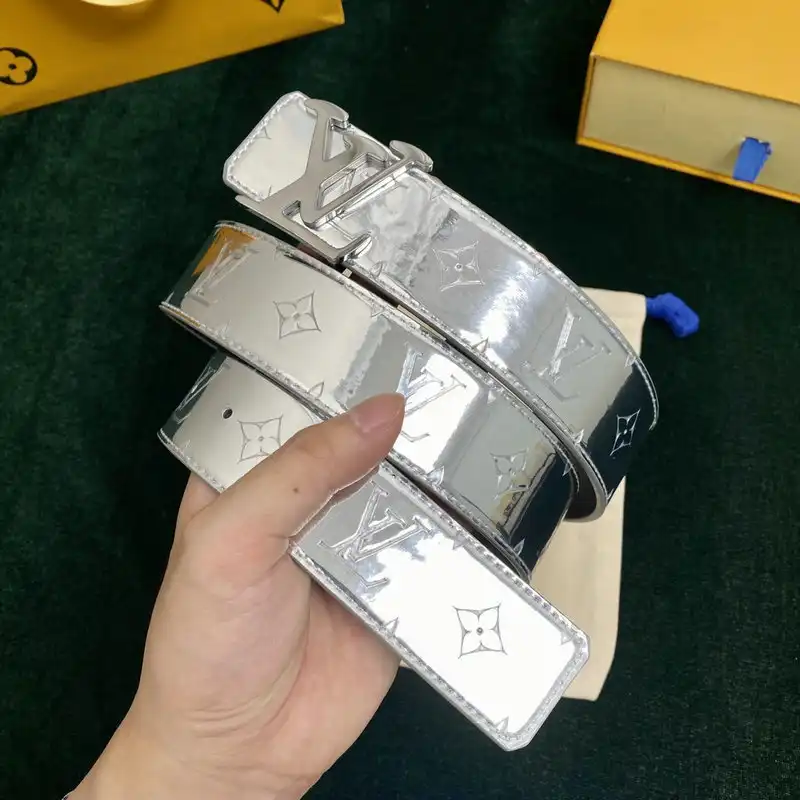 LV Belts 2204XA0191