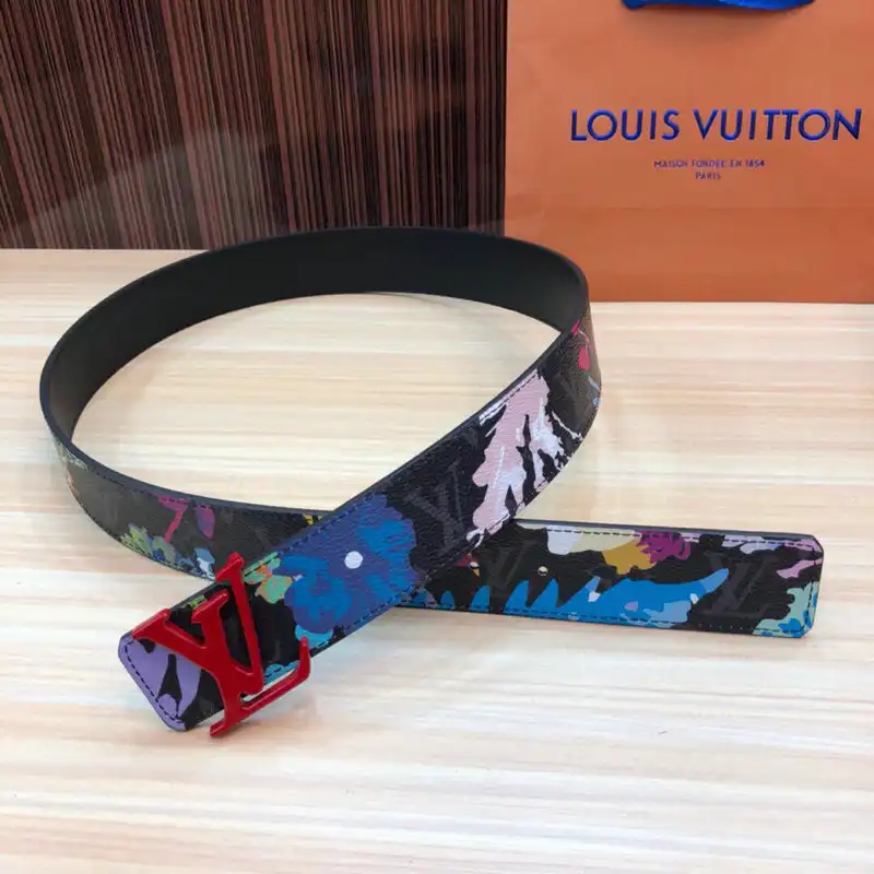 LV Belts 2204XA0201