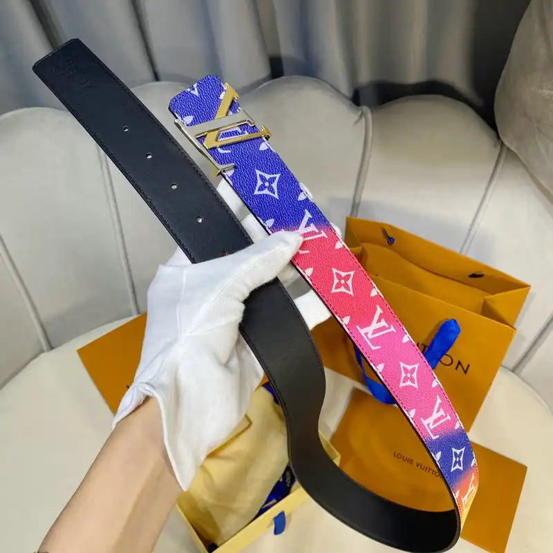 LV Belts 2204XA0235