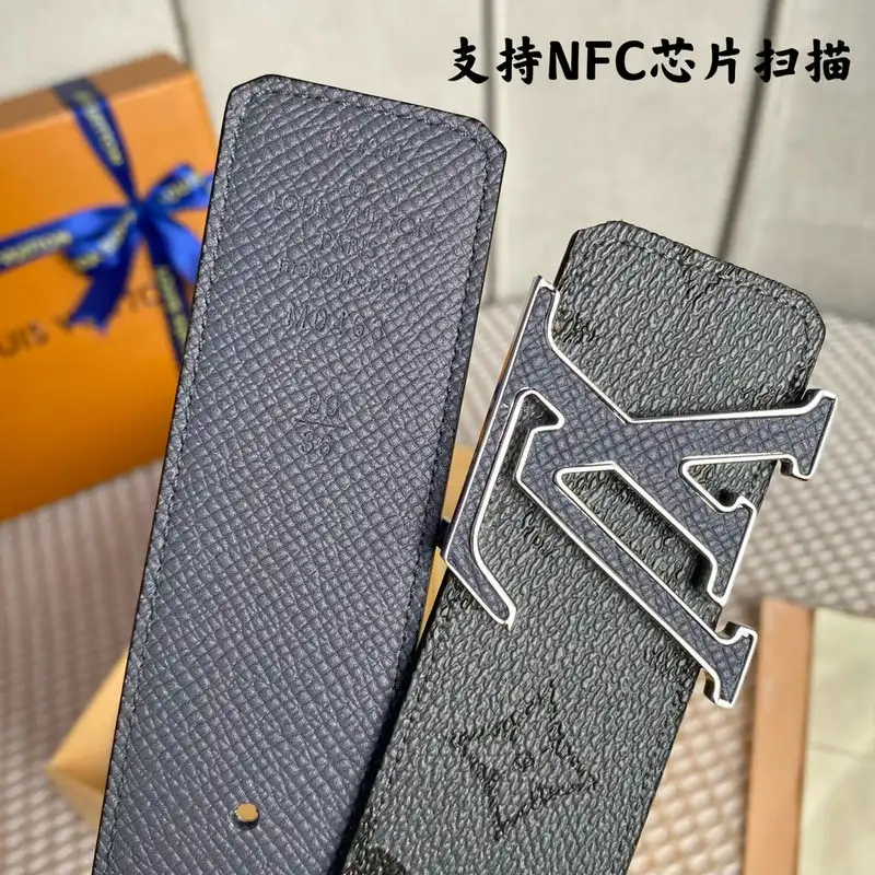 LV Belts 2204XF0009