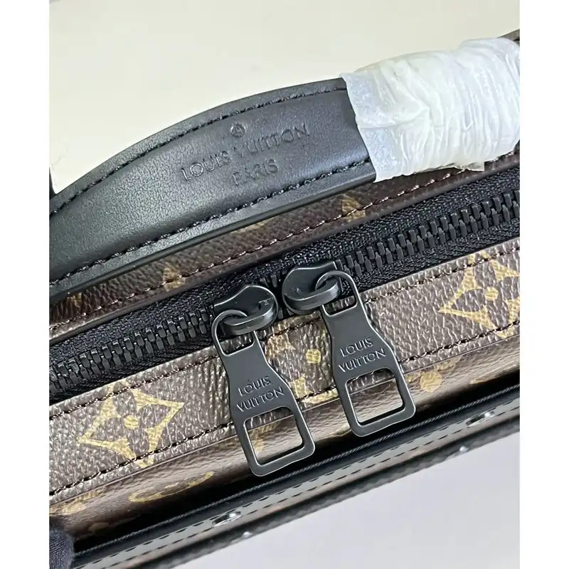 Fashionrepsfam ru LV Bag 2204YA0009