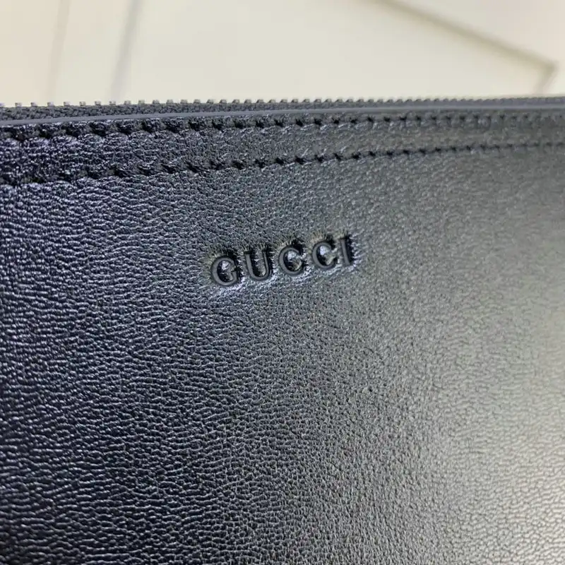 Cheap Gucci Bag 2204YA0012