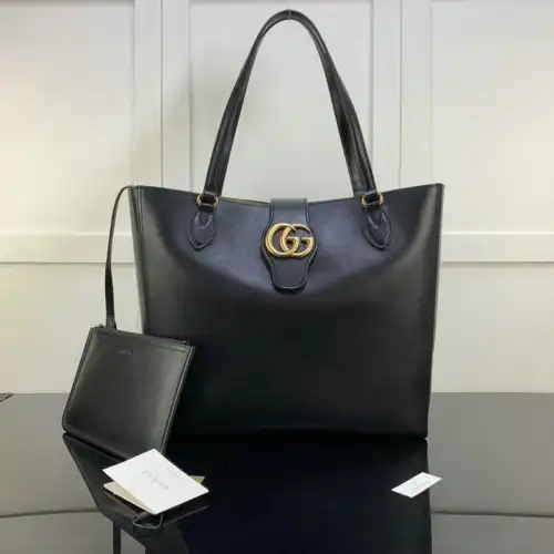 Gucci Bag 2204YA0012