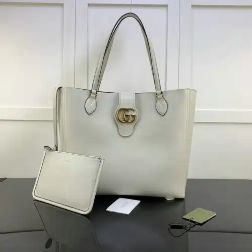 Gucci Bag 2204YA0013