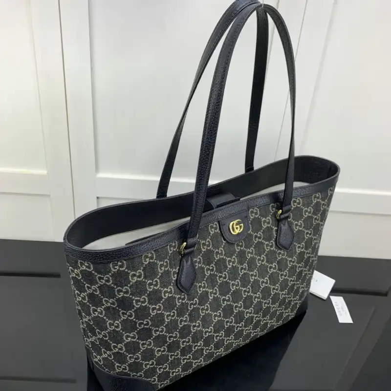 Gucci Bag 2204YA0014