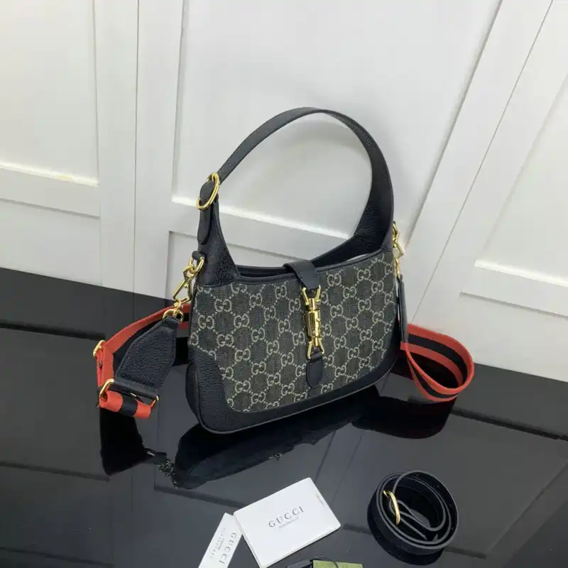 Gucci Bag 2204YA0021