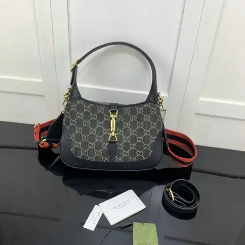 Gucci Bag 2204YA0021