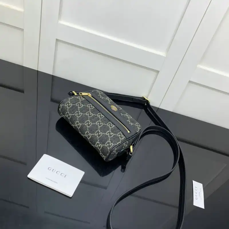 Gucci Bag 2204YA0027