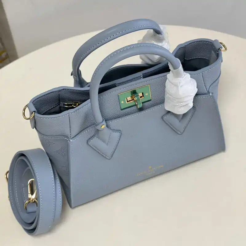 LV Bag 2204YA0034