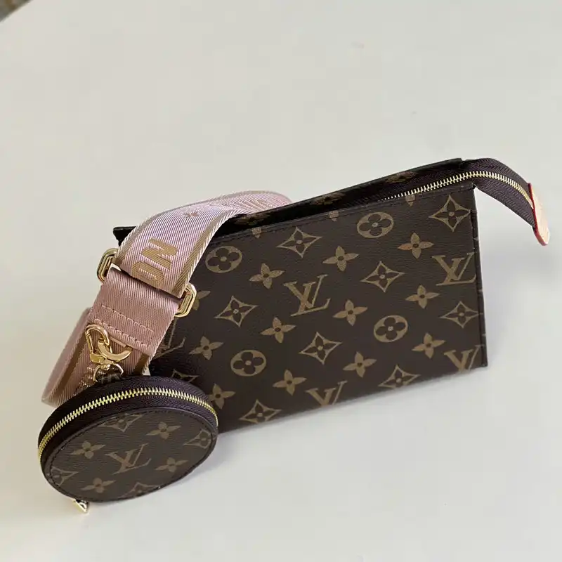 LV Bag 2204YA0040