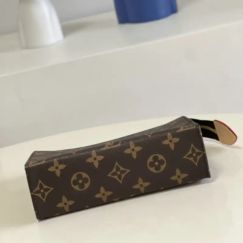 Fashionrep LV Bag 2204YA0041