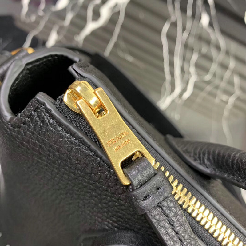 FASH Prada Bag 2204YA0043