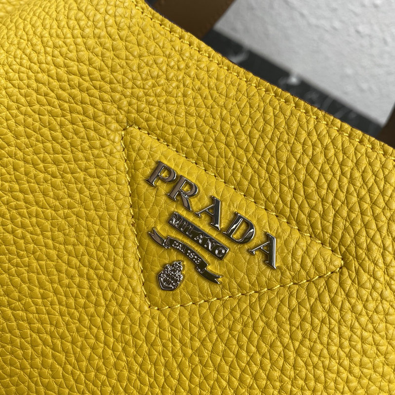 FASH Prada Bag 2204YA0046